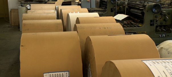 Drágulhatnak a papíralapú nyomdai termékek a világszerte jelentkező alapanyaghiány miatt